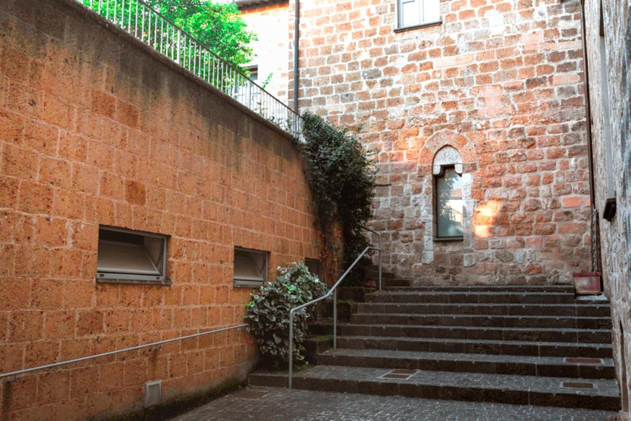 La Dimora Delle Zitelle Sperse - Parcheggio Privato Apartment Orvieto Luaran gambar